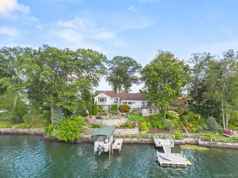 142 Lake, New Fairfield, CT 06812