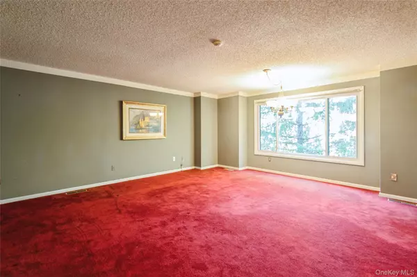 Nanuet, NY 10954,9 Isabel CT