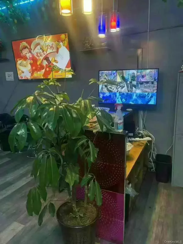 Flushing, NY 11355,4121 Haight ST