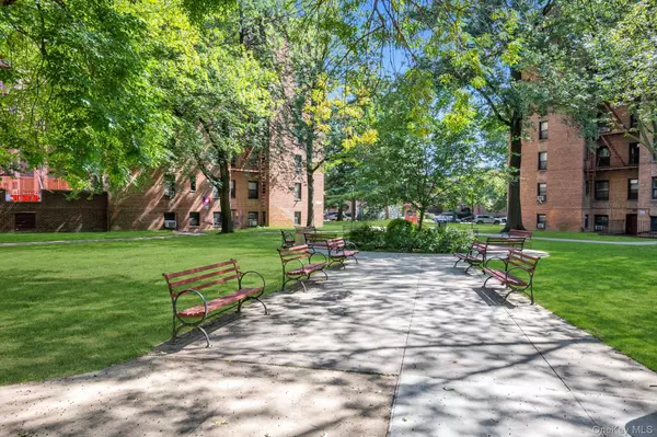 Flushing, NY 11367,15030 71st AVE #2D