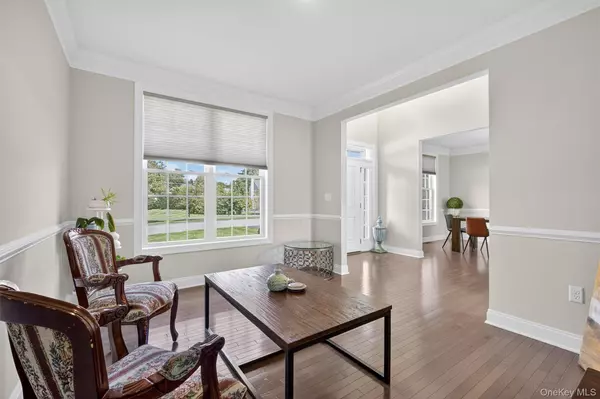 Hopewell Junction, NY 12533,6 Sandlewood CIR