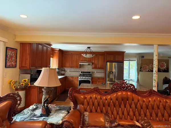 Whitestone, NY 11357,154-60 Riverside DR