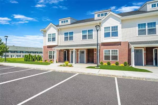 Central Islip, NY 11722,101 Dover ST