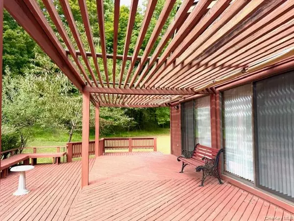 Pond Eddy, NY 12770,19 Andrew Paye RD