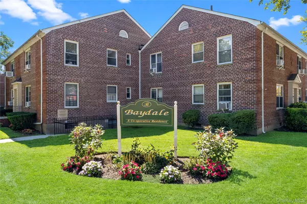 Bayside, NY 11361,35-03 205 ST #Unit #329