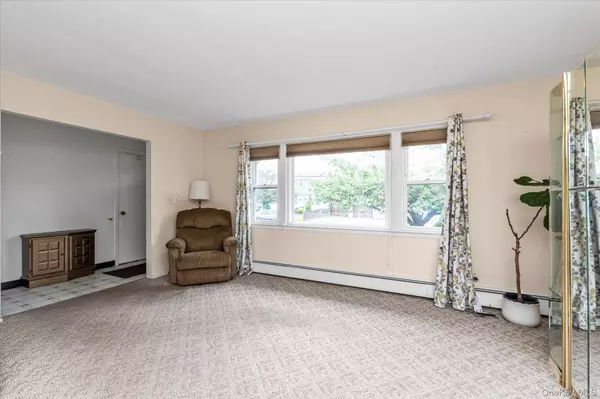 Elmont, NY 11003,1280 Arlington AVE