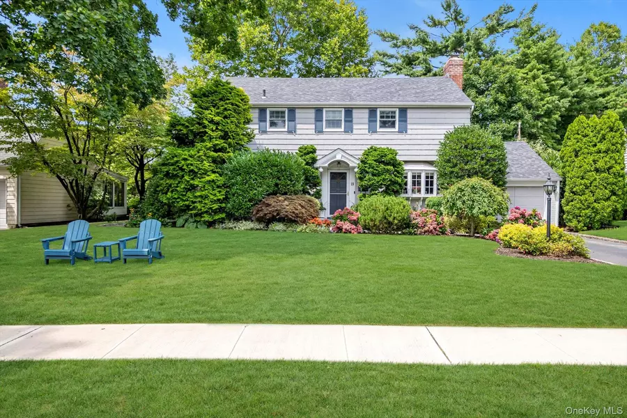 19 Concord RD, Port Washington, NY 11050