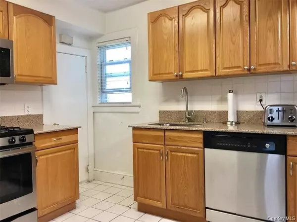 Scarsdale, NY 10583,86 Brown RD