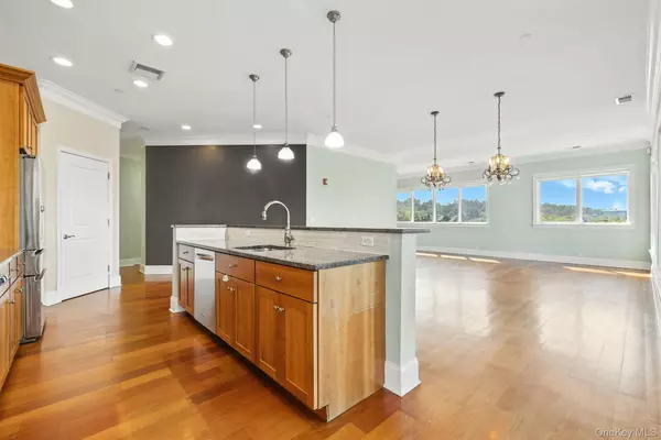 Tarrytown, NY 10591,127 W Main ST #200