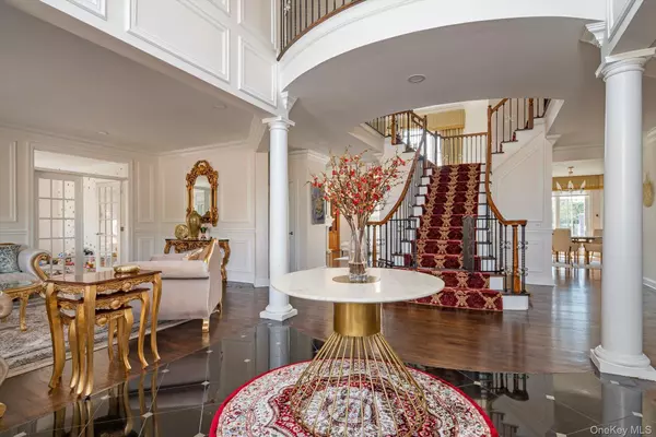 Melville, NY 11747,26 Legends CIR