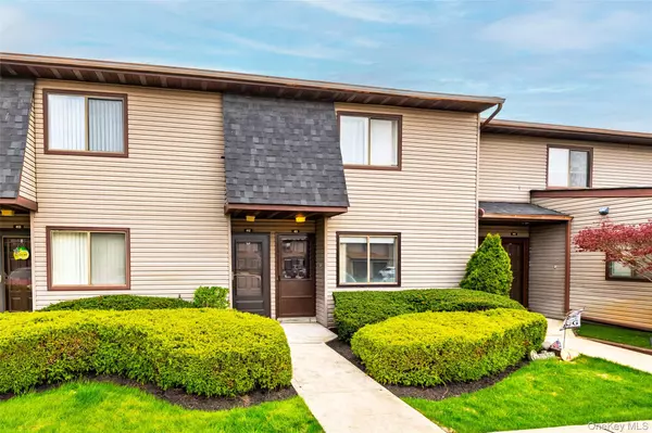 100 Daly BLVD #411, Oceanside, NY 11572