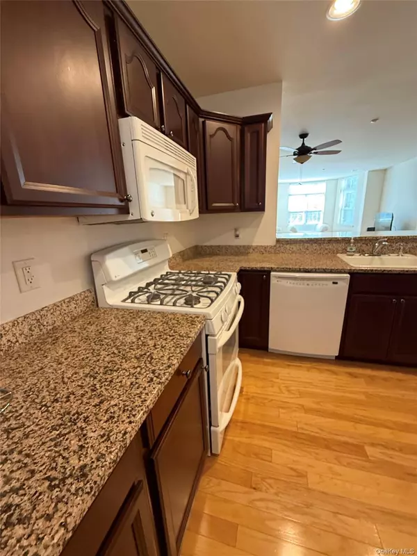 Haverstraw, NY 10927,3203 Leeward DR
