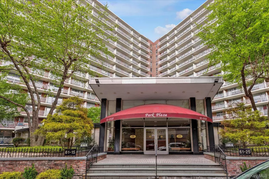 61-15 97 St #4K, Flushing, NY 11374