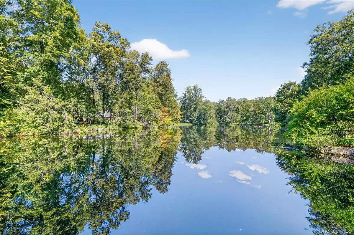 Cortlandt Manor, NY 10567,65 Furnace Brook DR