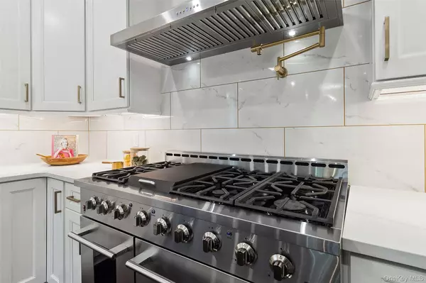 Katonah, NY 10536,53 Jay ST