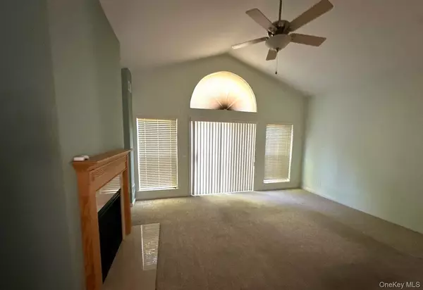 Mount Sinai, NY 11766,68 Louden LOOP
