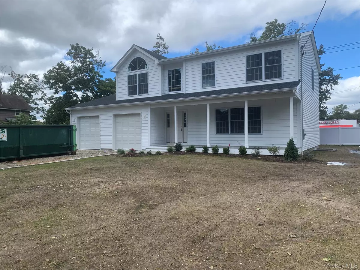 Babylon, NY 11702,91 Beverly RD