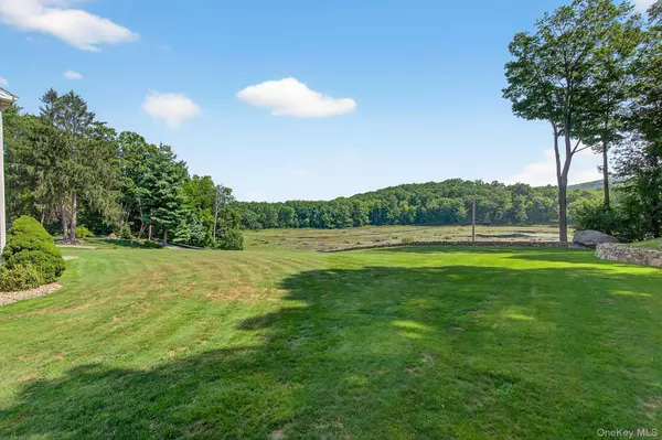 Cold Spring, NY 10516,23 Barrett Pond Road RD
