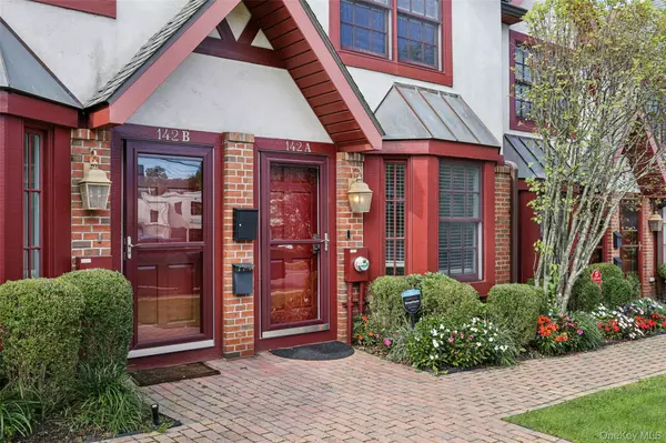 Scarsdale, NY 10583,142 Brook #A