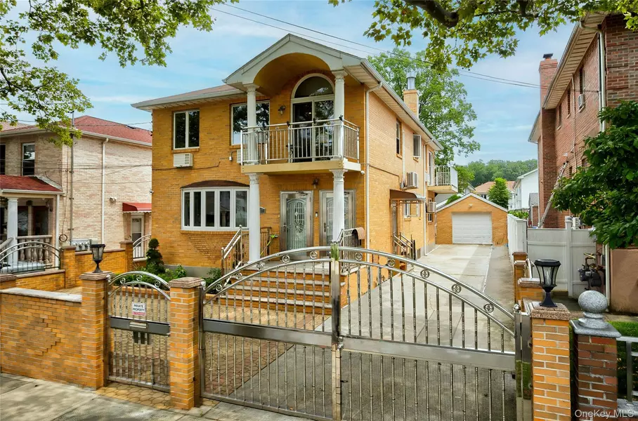 61-47 231 ST, Bayside, NY 11364