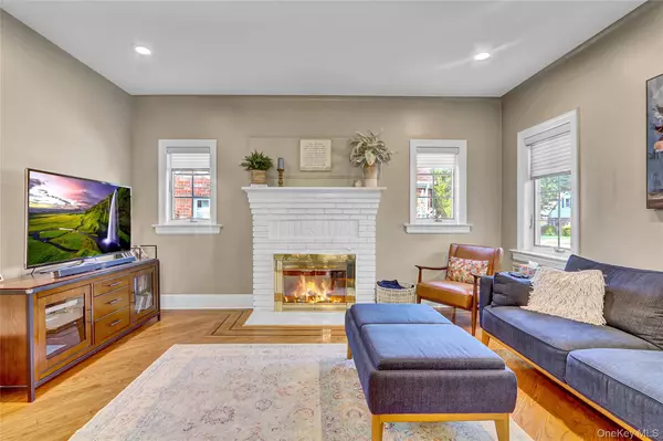 Malverne, NY 11565,36 School ST