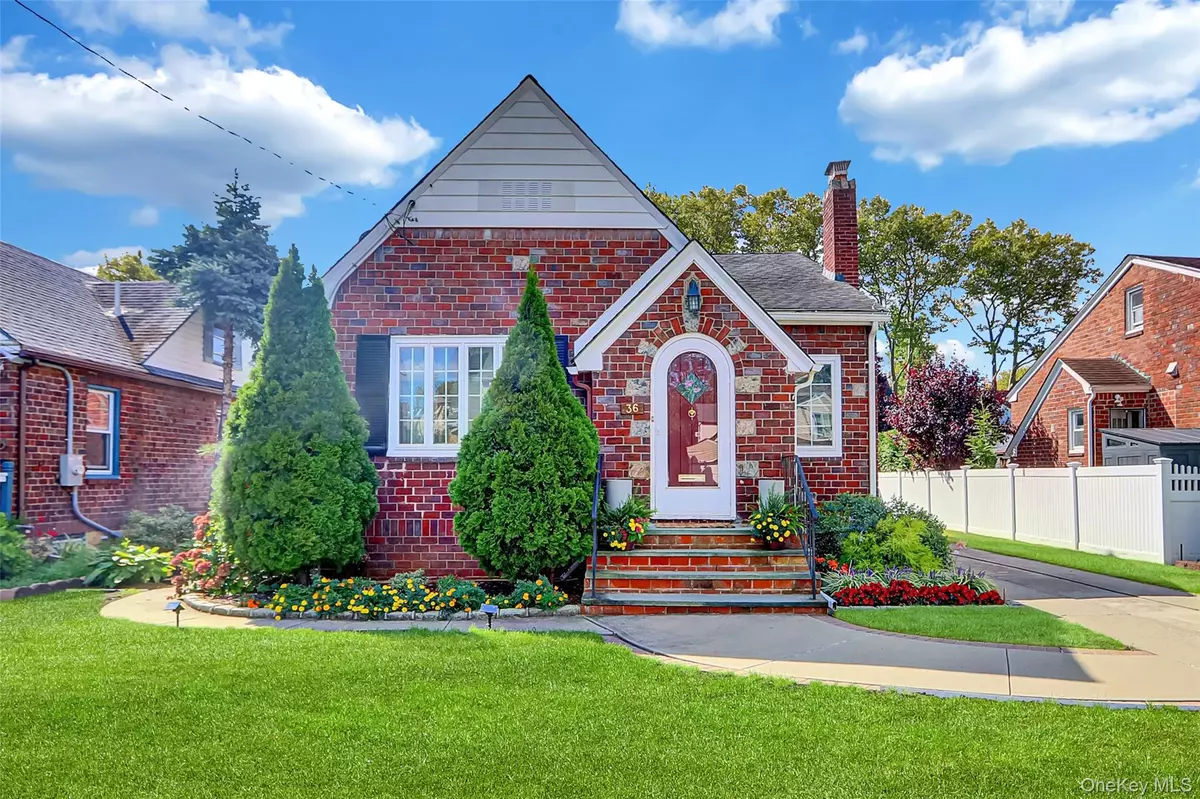 Malverne, NY 11565,36 School ST