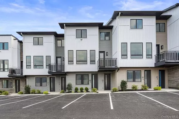 17 Union RD #104, Spring Valley, NY 10977