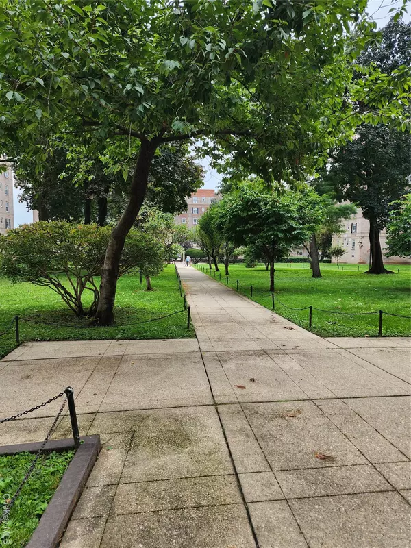 Woodside, NY 11377,30-47 Hobart ST #DDB