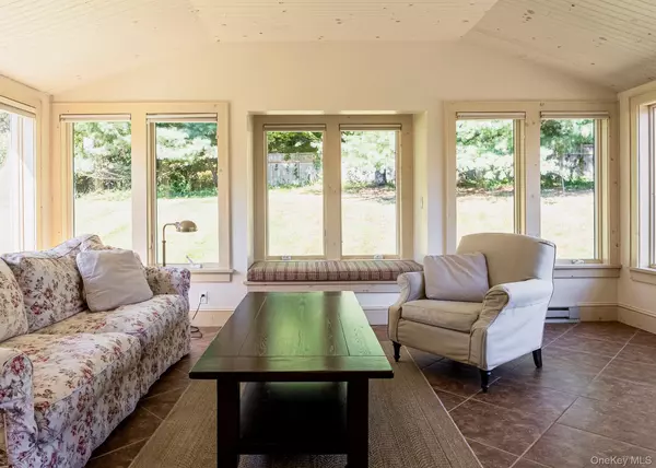 Clinton Corners, NY 12514,91 Longview RD