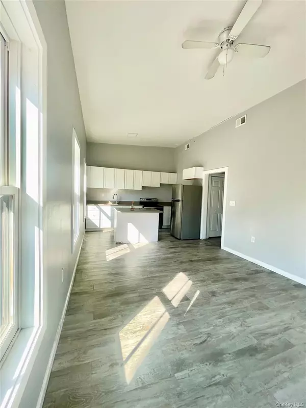 Newburgh, NY 12550,2 Liberty ST #2