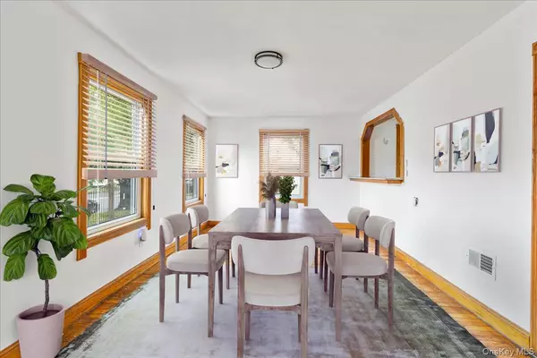 Queens Village, NY 11428,9001 215th ST