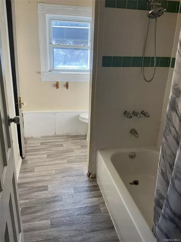 Liberty, NY 12754,90 Champlin AVE #Apt 2