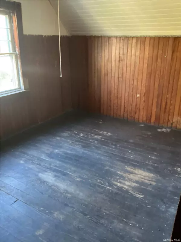 Liberty, NY 12754,90 Champlin AVE #Apt 2