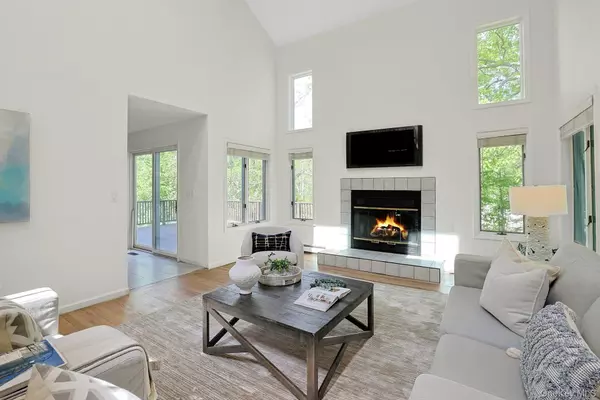 Cortlandt Manor, NY 10567,14 Cross RD