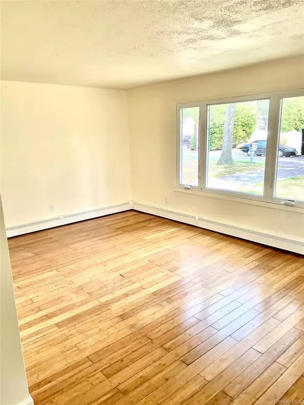 Mastic Beach, NY 11951,134 Longfellow DR