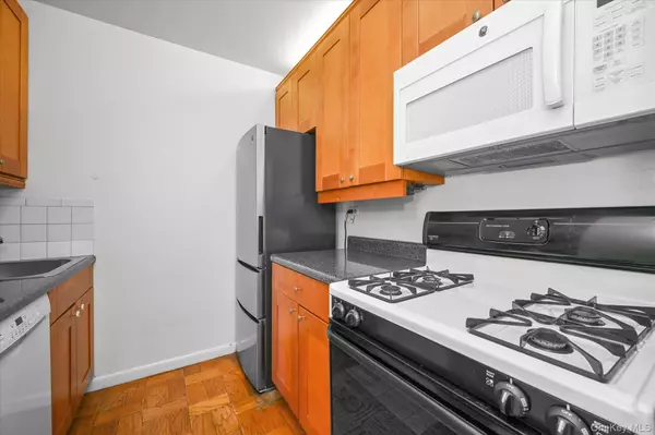 New York (manhattan), NY 10016,630 1st AVE #12J