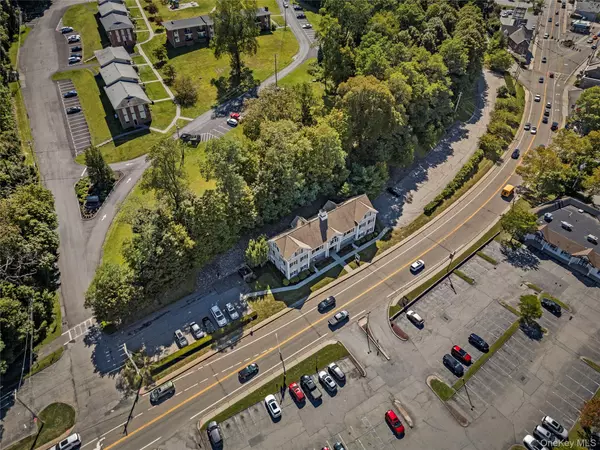 Mahopac, NY 10541,671 Route 6 #A