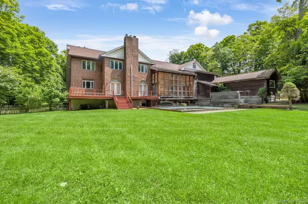 Millbrook, NY 12545,3893 Route 82