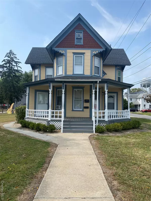 90 River AVE, Patchogue, NY 11772
