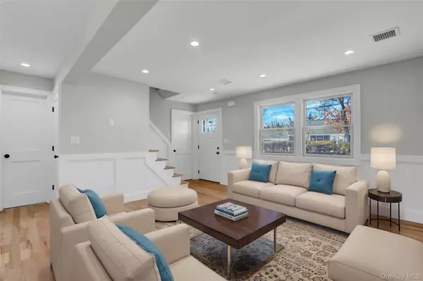 North Babylon, NY 11703,77 Carlls PATH