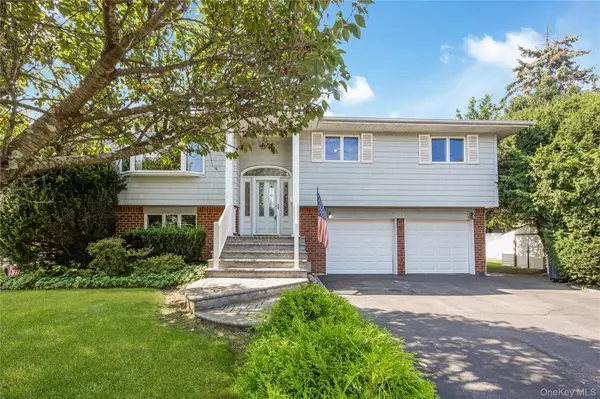 27 Belmont AVE, Plainview, NY 11803