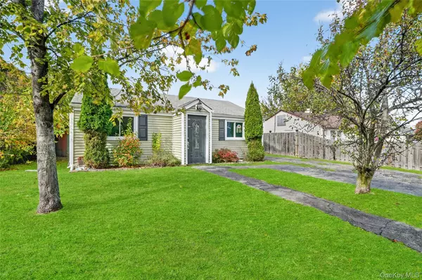 West Haverstraw, NY 10993,7 N Wayne AVE