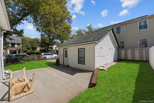 Richmond Hill, NY 11419,10708 132nd ST