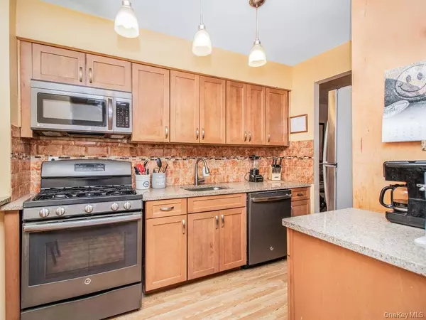 Bronx, NY 10466,4345 Baychester AVE