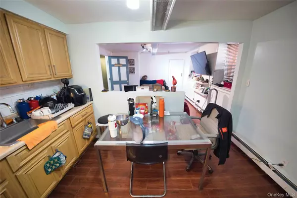 Brooklyn, NY 11236,637 Rockaway Pkwy