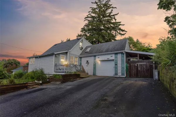 207 Sound Beach BLVD, Sound Beach, NY 11789