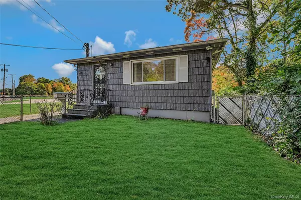 Wyandanch, NY 11798,92 Grand BLVD