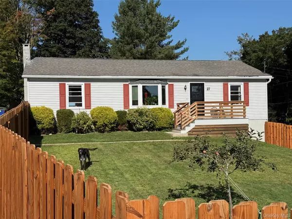 27 Meadow LN, Millerton, NY 12546