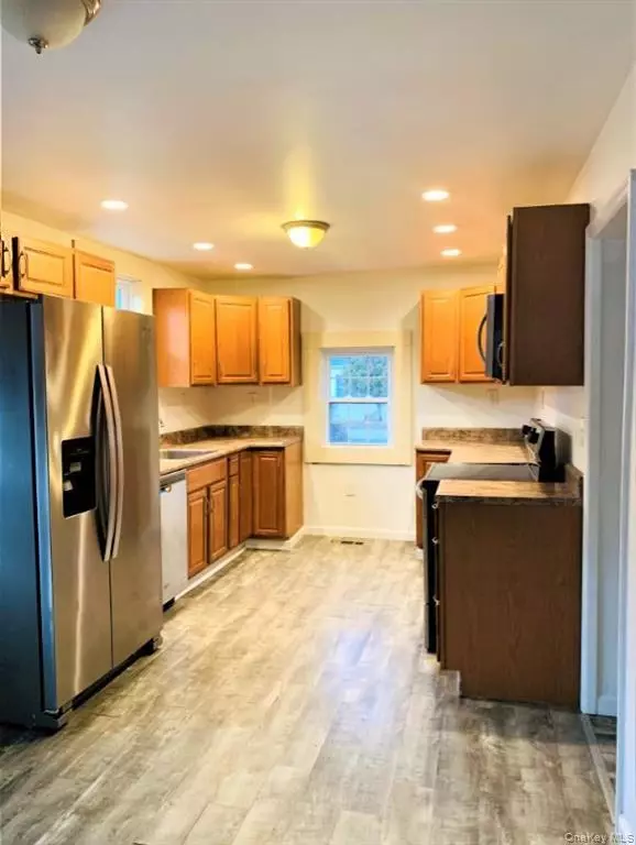 Montgomery, NY 12549,31 Charles ST