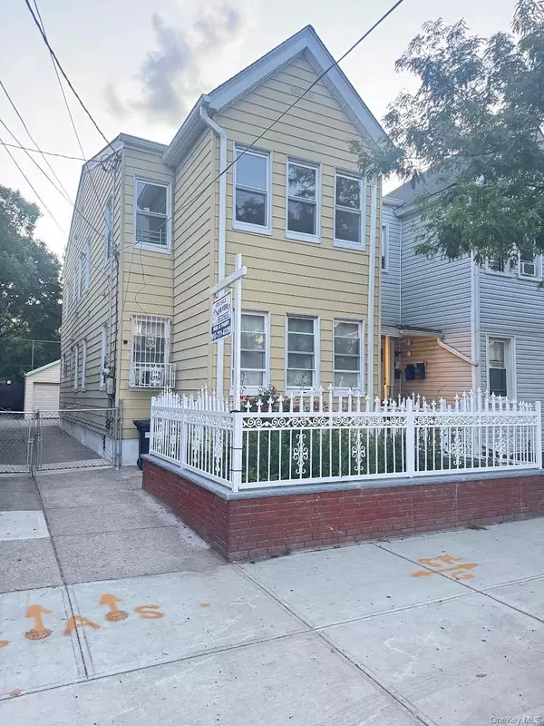 Hollis, NY 11432,90-44 180 ST